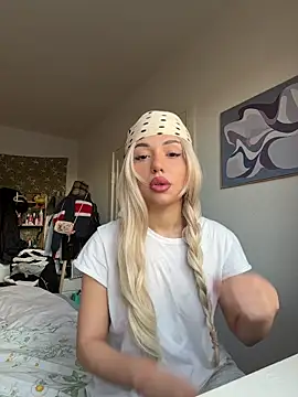 Snapshot of SilkyMira chatting on 19, 1, 2026 SilkyMira online show from 19, 1, 2026