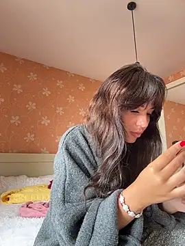 Snapshot of SilkyMira chatting on 19, 5, 2026 SilkyMira online show from 19, 5, 2026