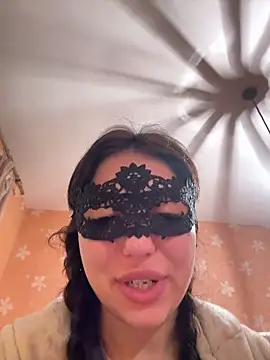 SilkyMira online show from 12, 3, 2026