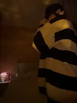 SilkyMira online show from 29, 3, 2026