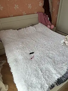 SilkyMira online show from 8, 4, 2026