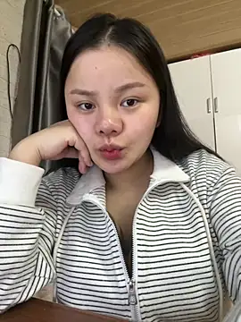 leo-kitty online show from 25, 2, 2026