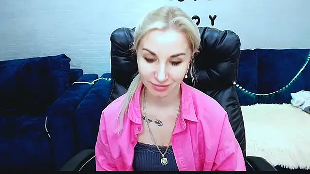 Hanna--Sweet online show from 15, 12, 2025