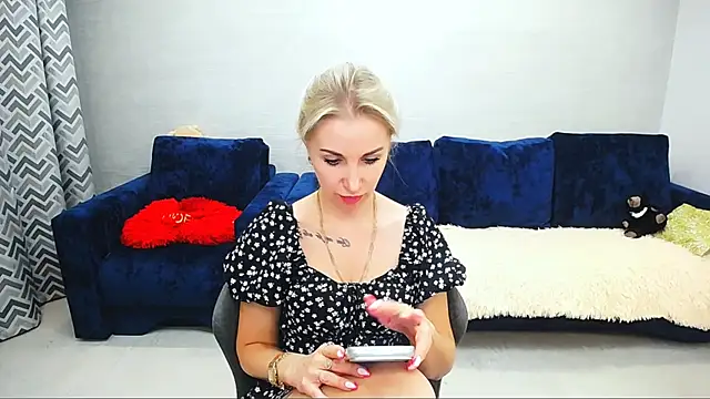 Snapshot of Hanna--Sweet chatting on 5, 7, 2026 Hanna--Sweet online show from 5, 7, 2026