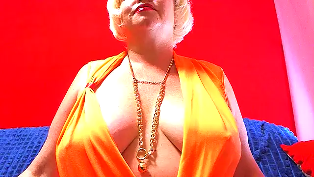 NaughtyMILF4UX online show from 7, 5, 2026