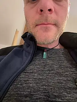 Manu1983el01 online show from 14, 2, 2026