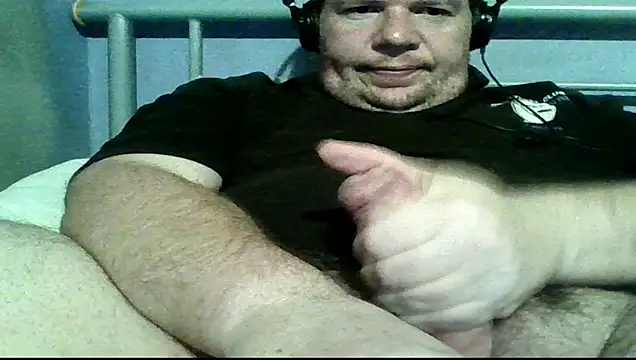 mrhardcock12 online show from 9, 2, 2026