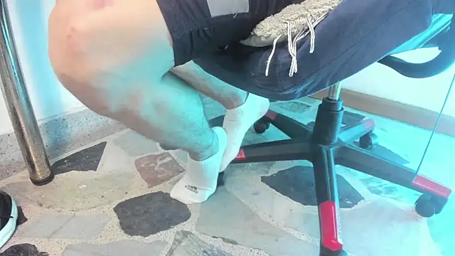 Neill Lorde online show from 2, 2, 2026