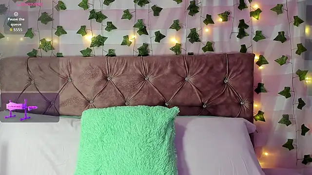 Ayla-marttinez online show from 14, 3, 2026