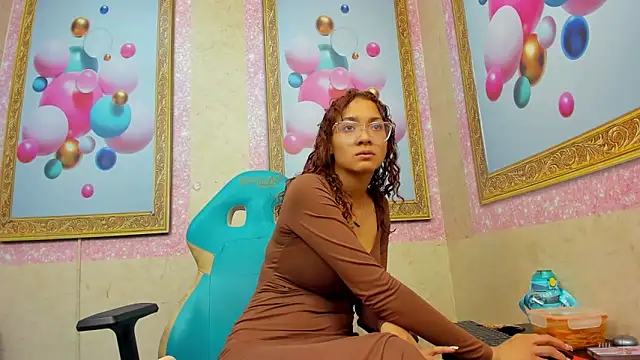 Snapshot of Jadde_Greyy_ chatting on 24, 2, 2026 Jadde Greyy online show from 24, 2, 2026