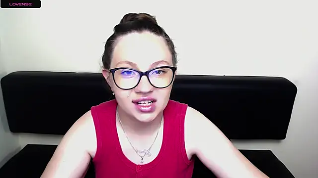 LiliaErmi online show from 26, 6, 2026
