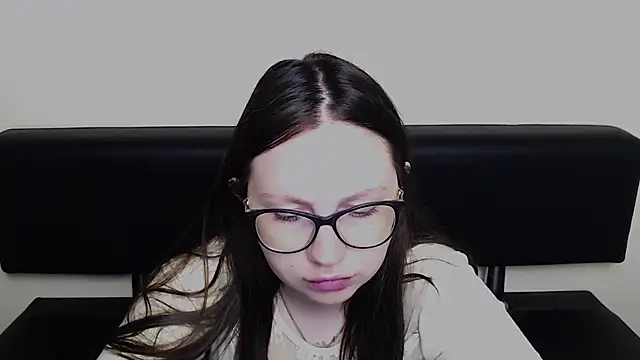 LiliaErmi online show from 4, 6, 2026