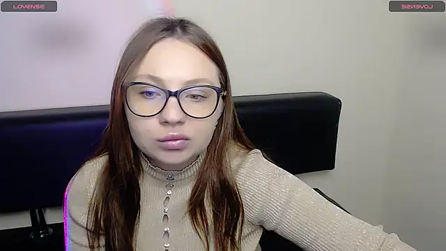 LiliaErmi online show from 4, 3, 2026