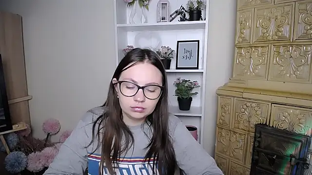 LiliaErmi online show from 15, 6, 2026