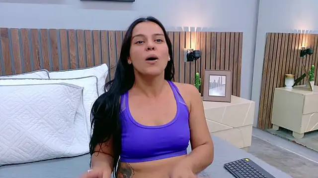 Mia Bellefort online show from 28, 3, 2026