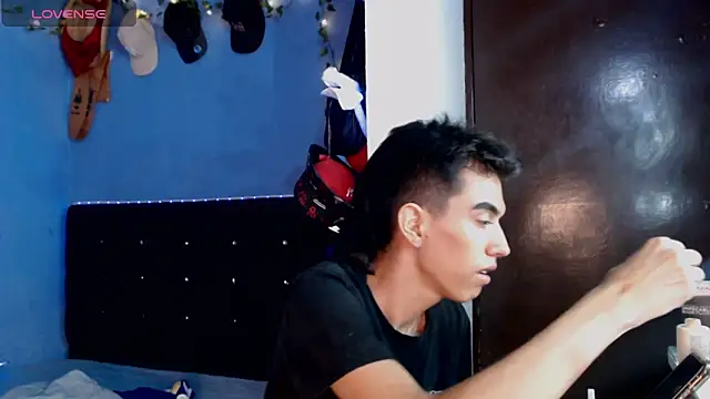 Juan Gomezz26 online show from 17, 5, 2026