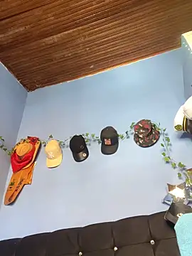 Juan Gomezz26 online show from 19, 3, 2026