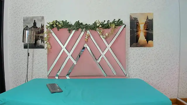 Sheila Scott online show from 20, 12, 2025