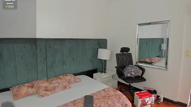 Scarlett  Noir online show from 31, 3, 2026