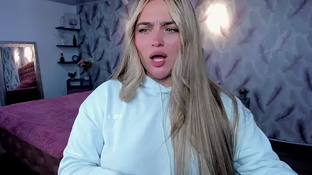 Luna volk  online show from 9, 1, 2026