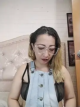 Snapshot of DanaMontana chatting on 15, 7, 2026 DanaMontana online show from 15, 7, 2026