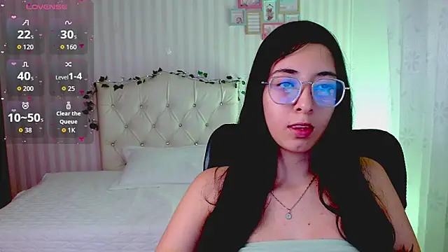 emmalove doll online show from 25, 2, 2026