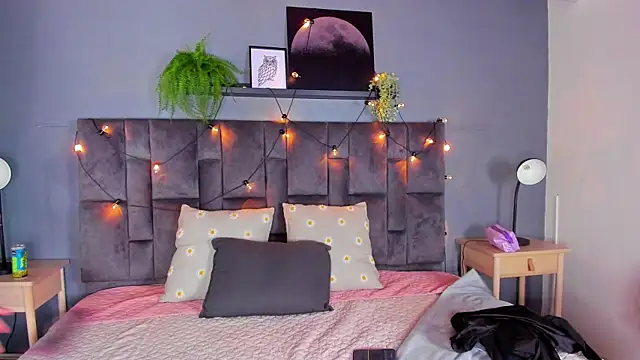 Miia Anderson online show from 9, 1, 2026