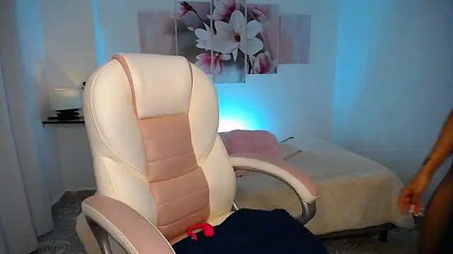 aylin ross  online show from 6, 4, 2026