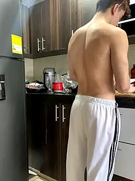 Snapshot of maxxcooper1 chatting on 15, 12, 2025 maxxcooper1 online show from 15, 12, 2025