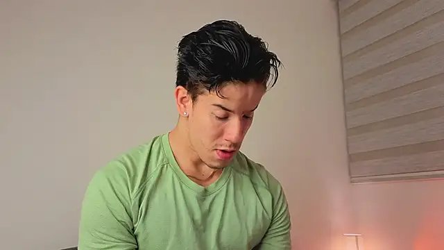 Snapshot of maxxcooper1 chatting on 15, 1, 2026 maxxcooper1 online show from 15, 1, 2026