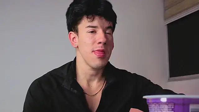 Snapshot of maxxcooper1 chatting on 10, 1, 2026 maxxcooper1 online show from 10, 1, 2026