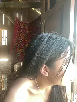Snapshot of lux-su chatting on 5, 5, 2026 lux-su online show from 5, 5, 2026