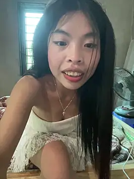 Snapshot of lux-su chatting on 7, 5, 2026 lux-su online show from 7, 5, 2026