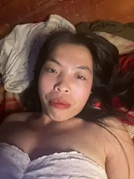 Snapshot of lux-su chatting on 22, 4, 2026 lux-su online show from 22, 4, 2026