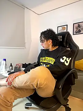 Snapshot of Jay_Taylor chatting on 11, 1, 2026 Jay Taylor online show from 11, 1, 2026