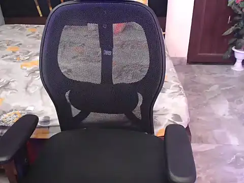 Snapshot of hey-pinky chatting on 1, 2, 2026 hey-pinky online show from 1, 2, 2026