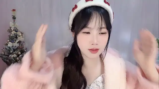 Snapshot of Pinkgirl520 chatting on 3, 2, 2026 Pinkgirl520 online show from 3, 2, 2026