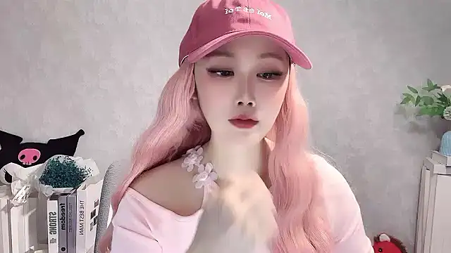 Pinkgirl520 online show from 11, 4, 2026