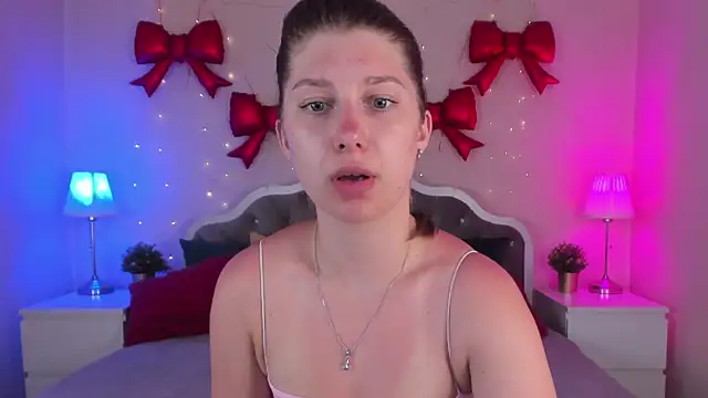 Snapshot of katymeaw chatting on 20, 6, 2026 katymeaw online show from 20, 6, 2026