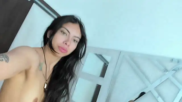 Snapshot of Alana_Hotterr chatting on 10, 2, 2026 Alana Hotterr online show from 10, 2, 2026