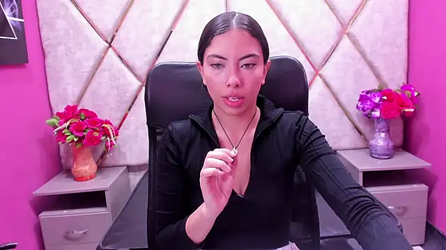 Alana Hotterr online show from 14, 12, 2025