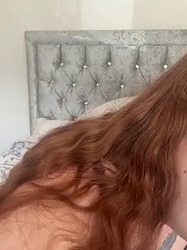 AnnieAinsx online show from 5, 5, 2026