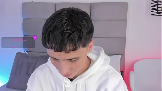 JoshClaarktt online show from 11, 4, 2026