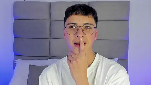 JoshClaarktt online show from 21, 6, 2026