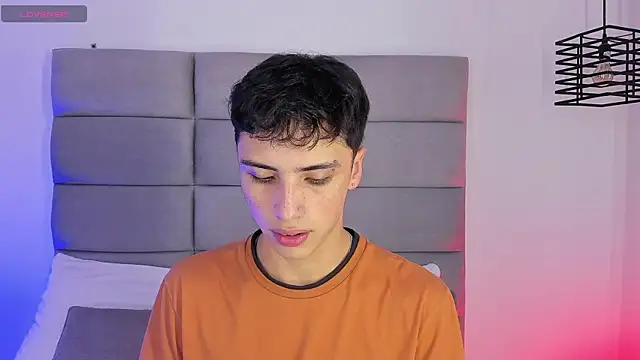 JoshClaarktt online show from 12, 7, 2026