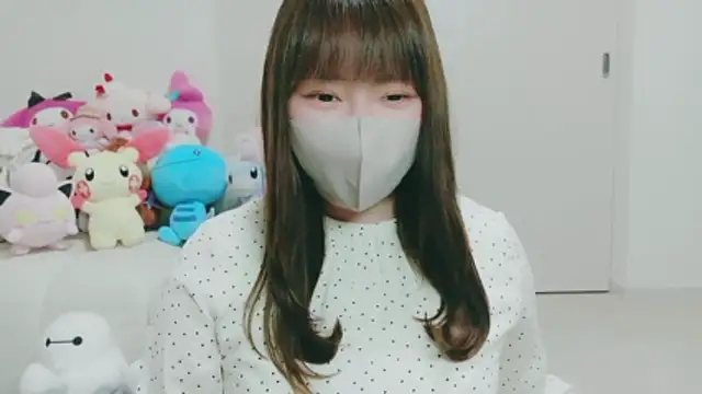 yuyuchan   online show from 6, 4, 2026