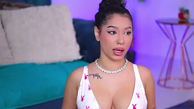 Snapshot of IvyPlush chatting on 12, 1, 2026 IvyPlush online show from 12, 1, 2026