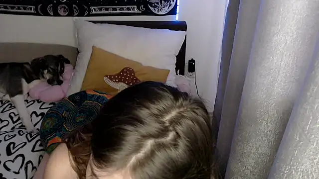 AlienforTwenty online show from 17, 4, 2026