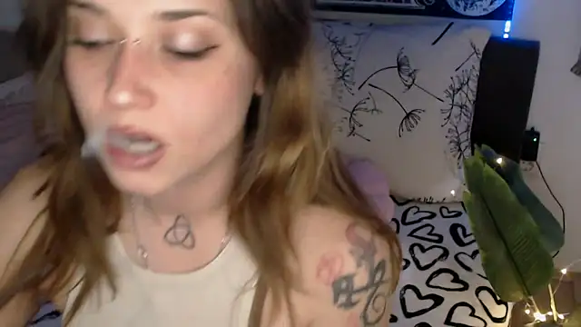 Snapshot of AlienforTwenty chatting on 23, 2, 2026 AlienforTwenty online show from 23, 2, 2026