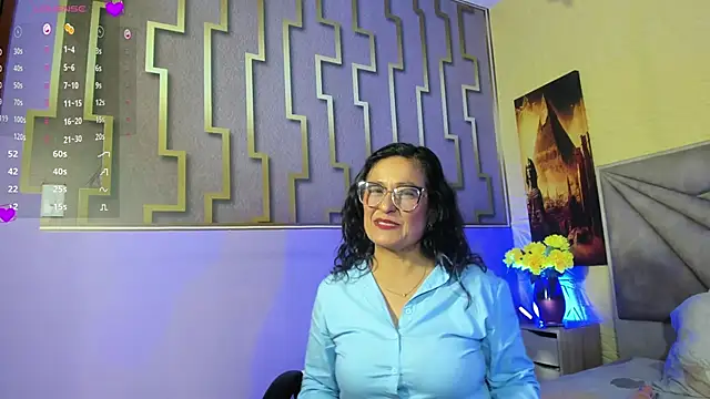 aurora saenzz online show from 13, 1, 2026